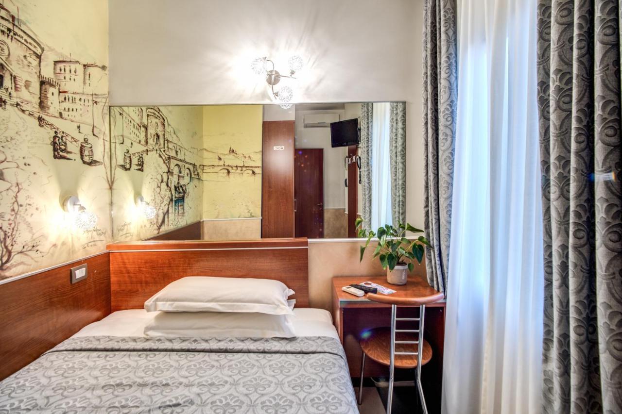 Hotel Centro Cavour Roma Luaran gambar