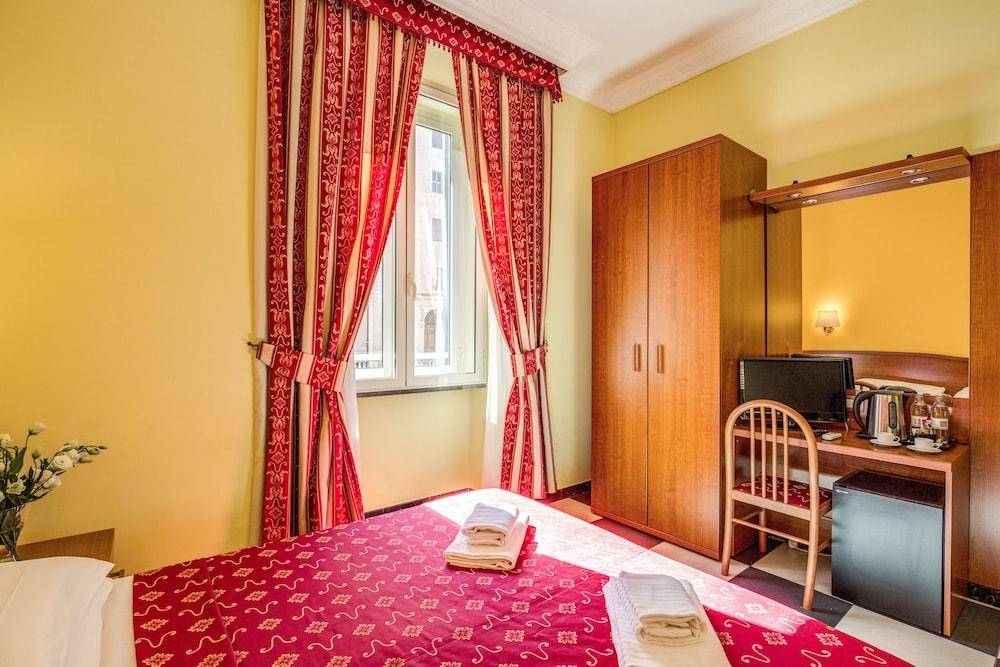 Hotel Centro Cavour Roma Luaran gambar