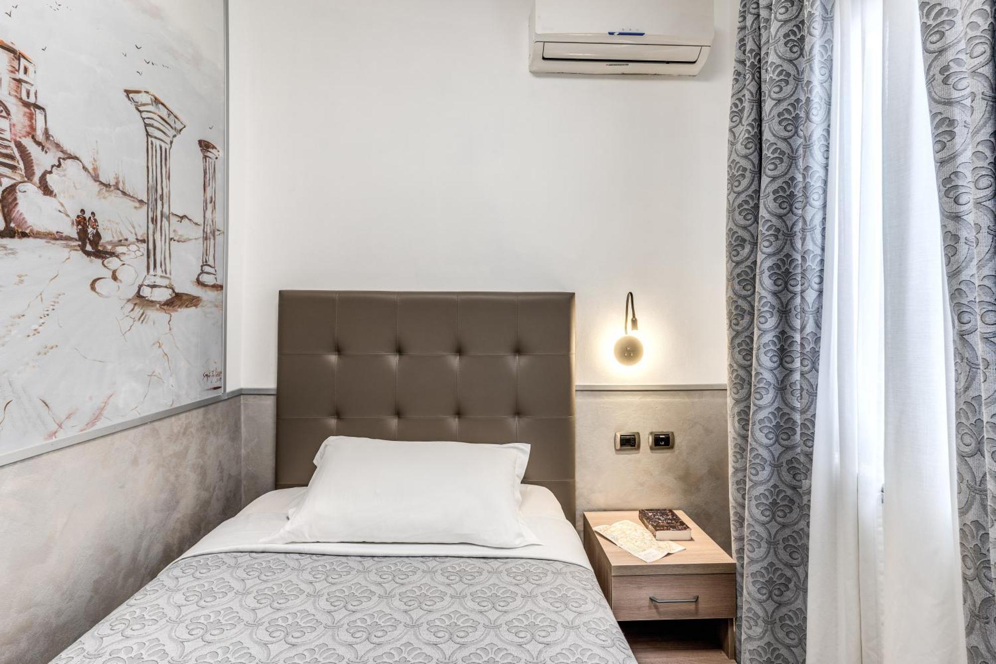 Hotel Centro Cavour Roma Luaran gambar