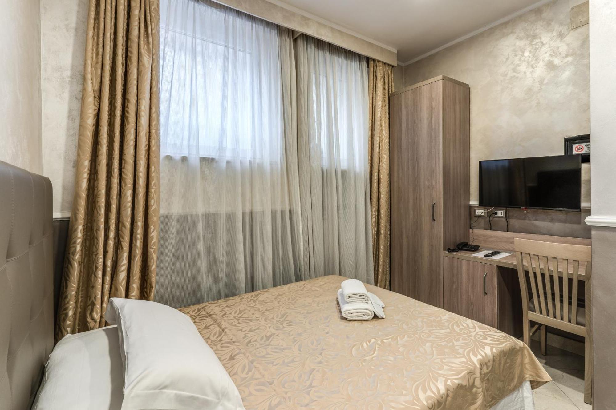 Hotel Centro Cavour Roma Luaran gambar